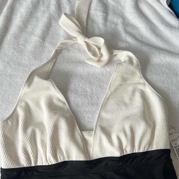 Brand new Plus size swimwear one piece white/black. Tag still on. - Picture 2 of 3